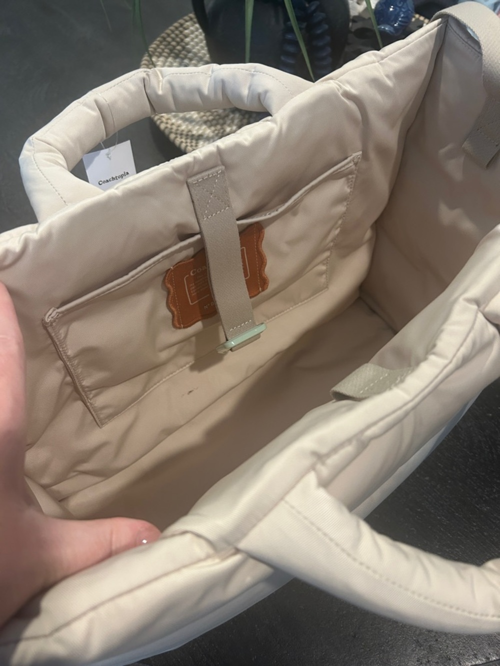 Coach “Let us take a trip” Quilted Cream Tote with Aqua Coachtopia Tag - Picture 6 of 12